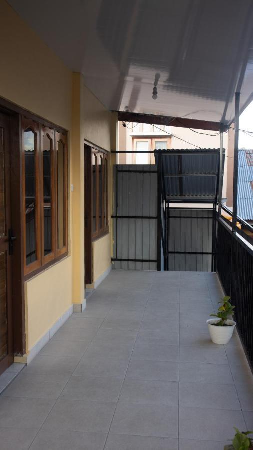 Tange Guest House Ruteng Εξωτερικό φωτογραφία